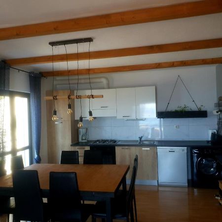 Apartments Asija Брела Екстериор снимка