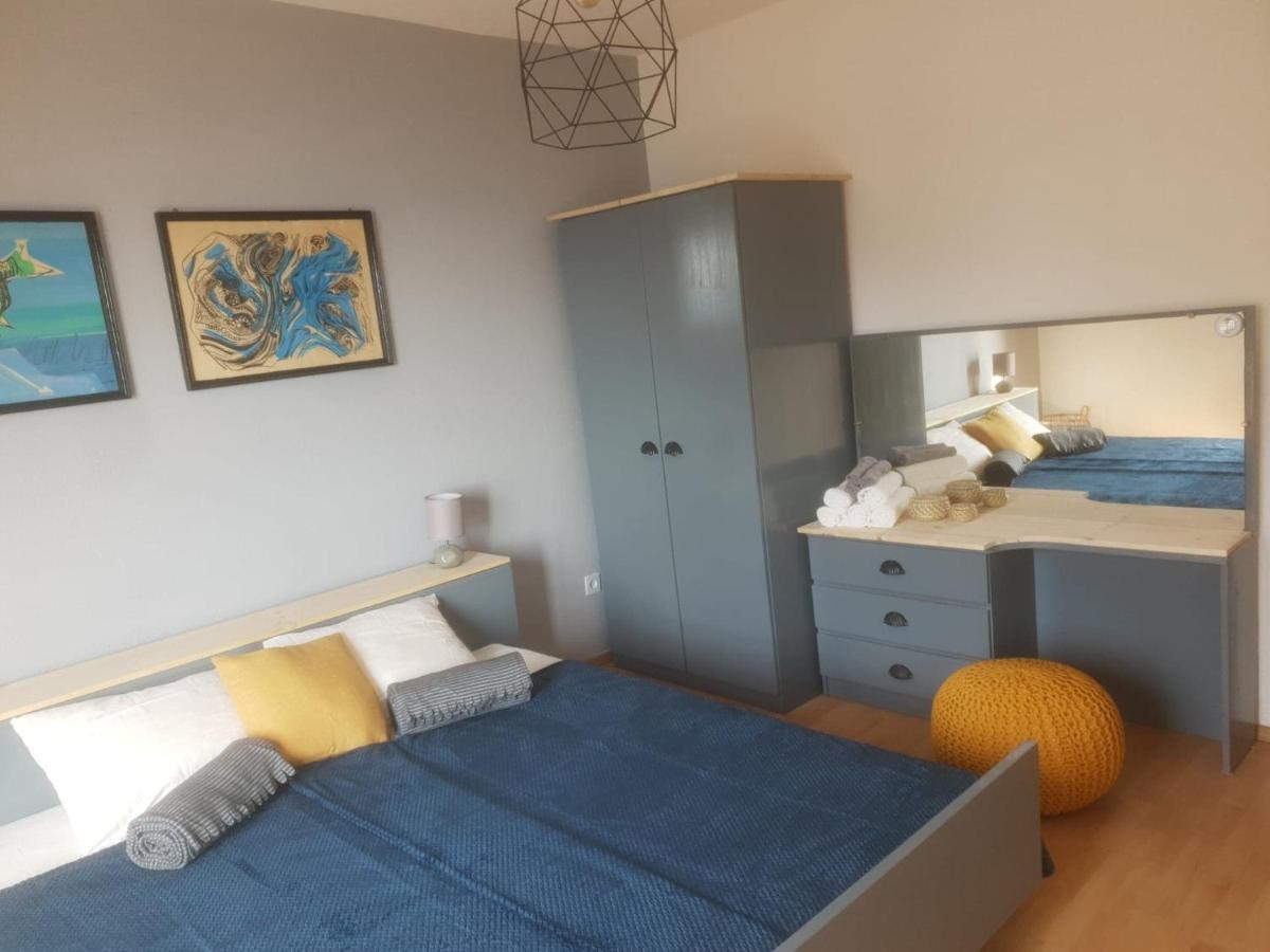 Apartments Asija Брела Екстериор снимка