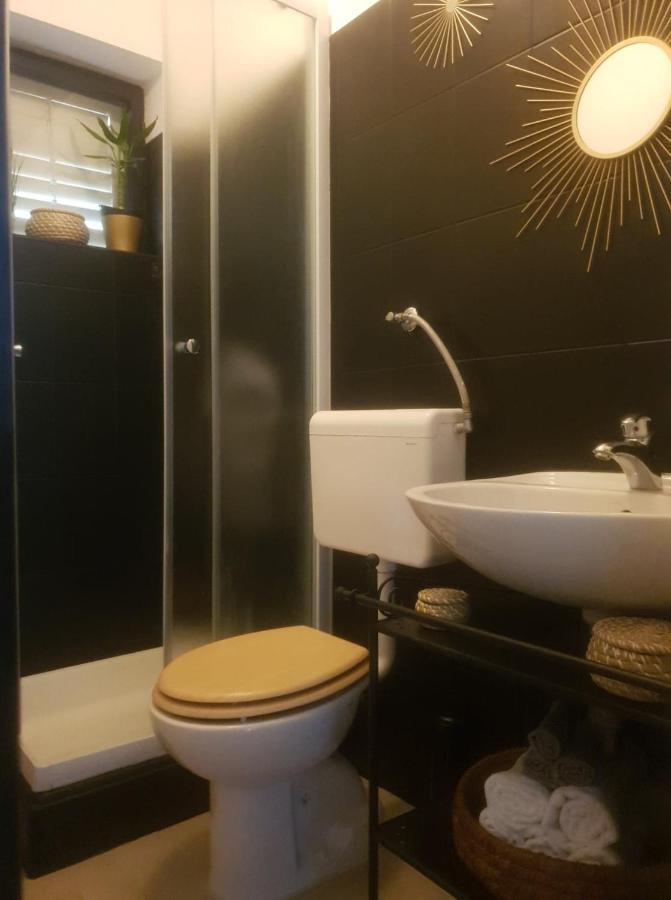 Apartments Asija Брела Екстериор снимка
