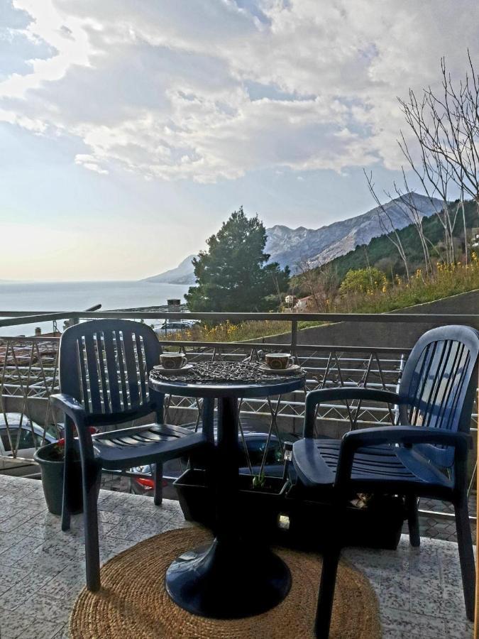 Apartments Asija Брела Екстериор снимка